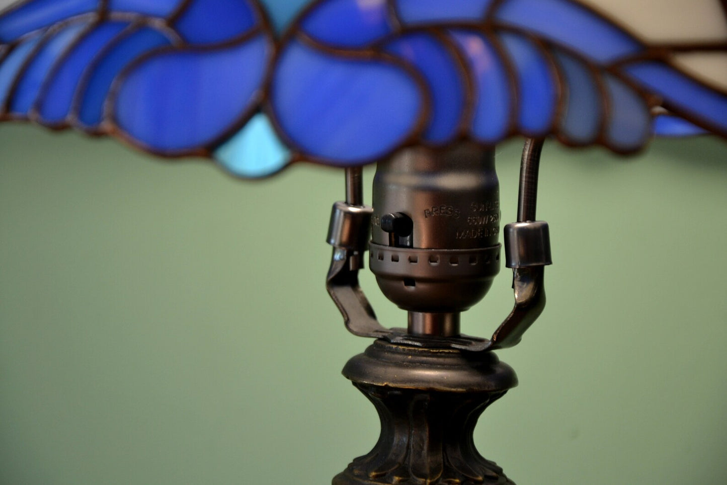 Stained glass table lamp Tiffany style Classic Tiffany design Desk lamp White & blue lamp Baroc pattern Mother's day gift Living room decor