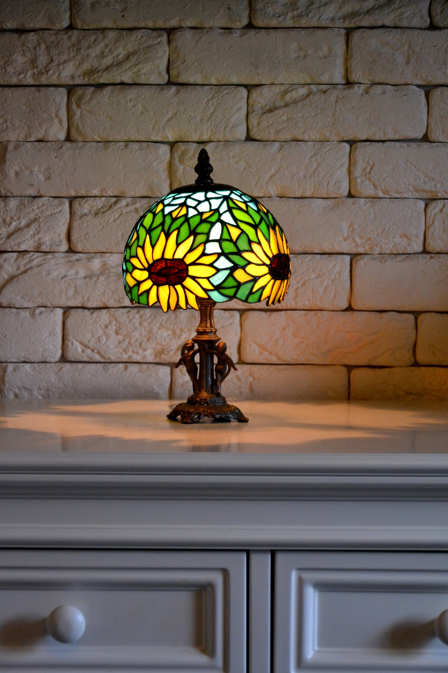 Stained glass lamp Tiffany style Bed side lamp Sunflower pattern Glass flowers Mother's day gift